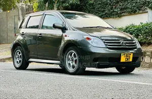 Toyota IST 2005 Gray