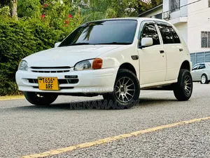 Toyota Starlet 2004 White