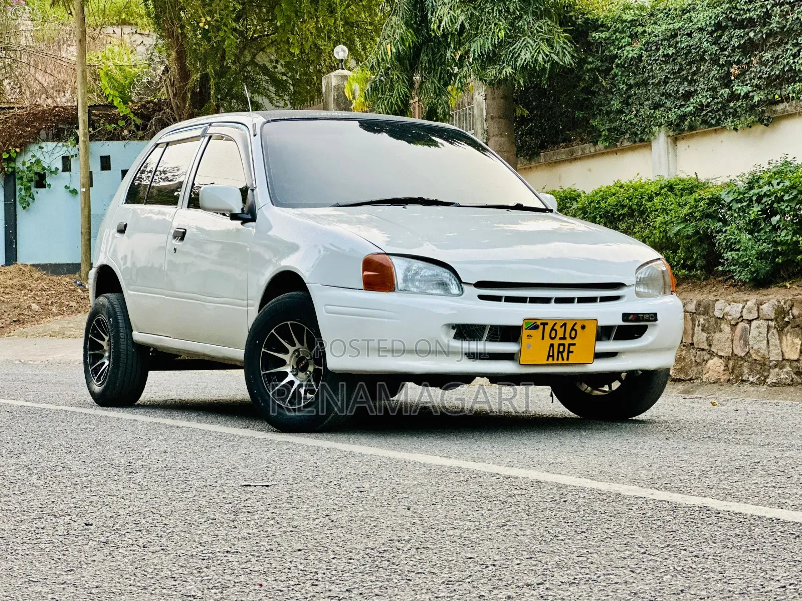 Toyota Starlet 2004 White