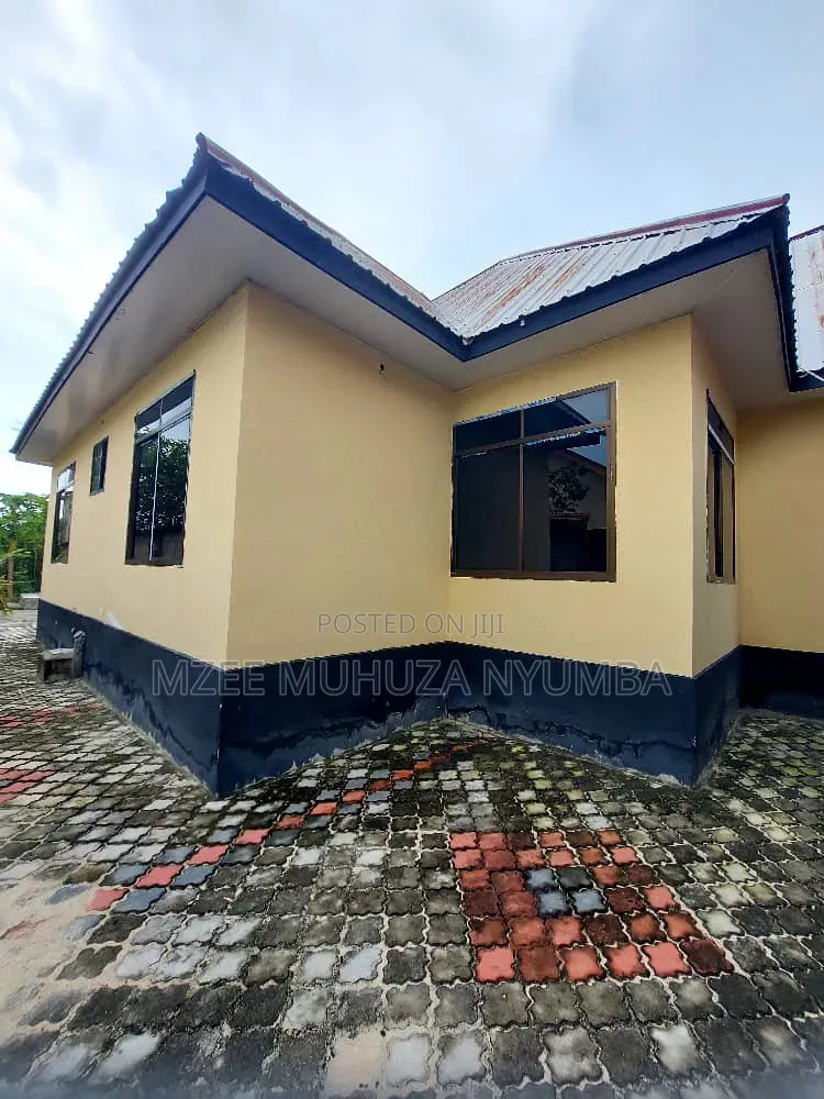 7bdrm House in Kamegere, Vikindu for sale