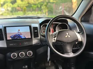 Mitsubishi Outlander 2006 Black