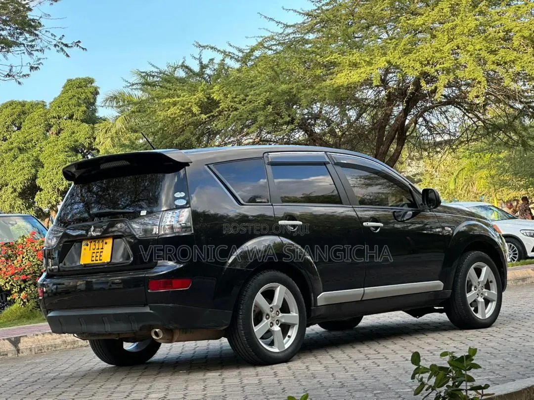 Mitsubishi Outlander 2006 Black