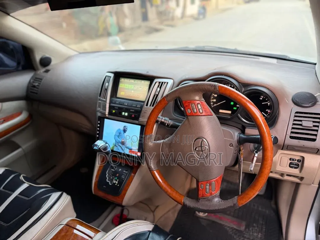Toyota Harrier 2005 Silver