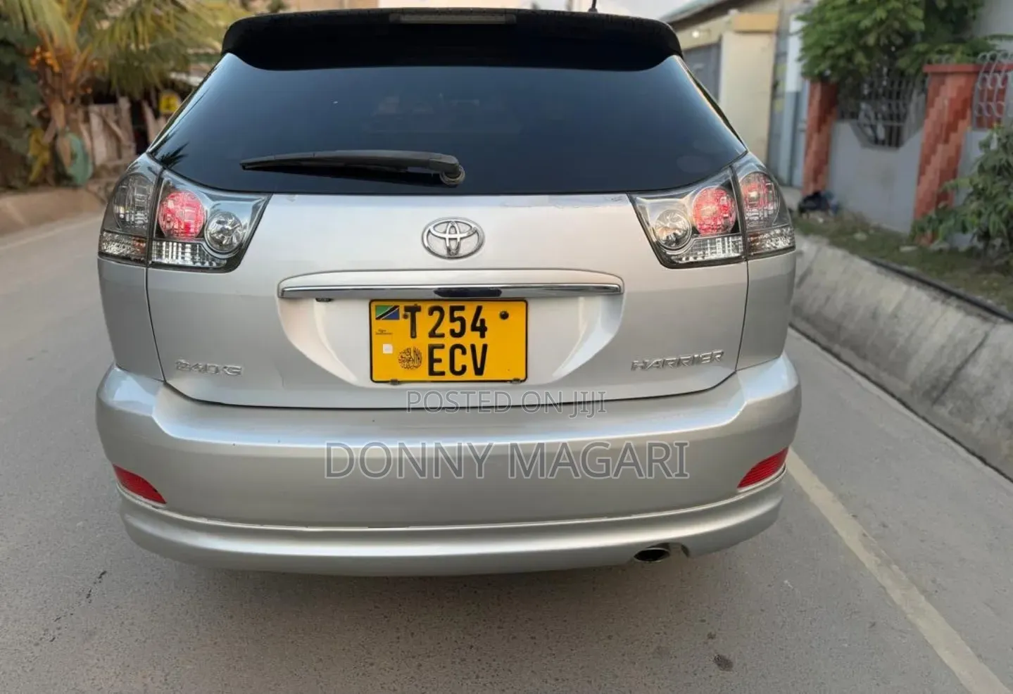 Toyota Harrier 2005 Silver