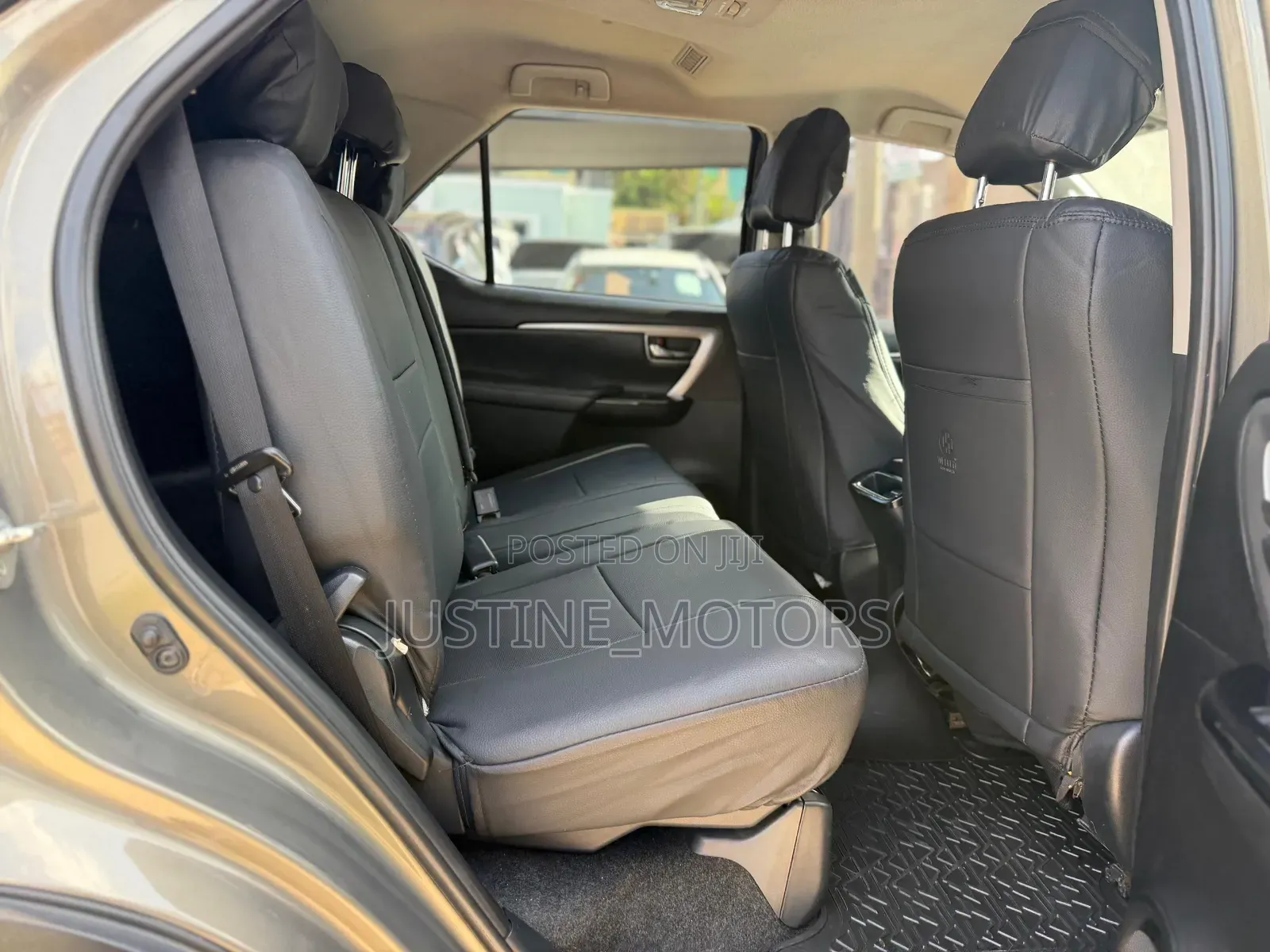 Toyota Fortuner 2023 Gray