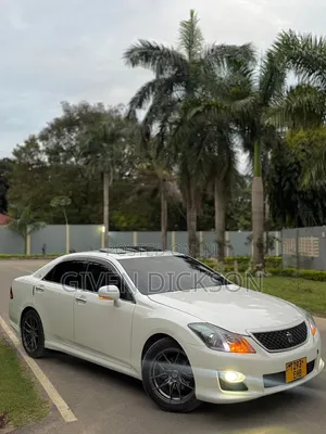 Car 2009 White
