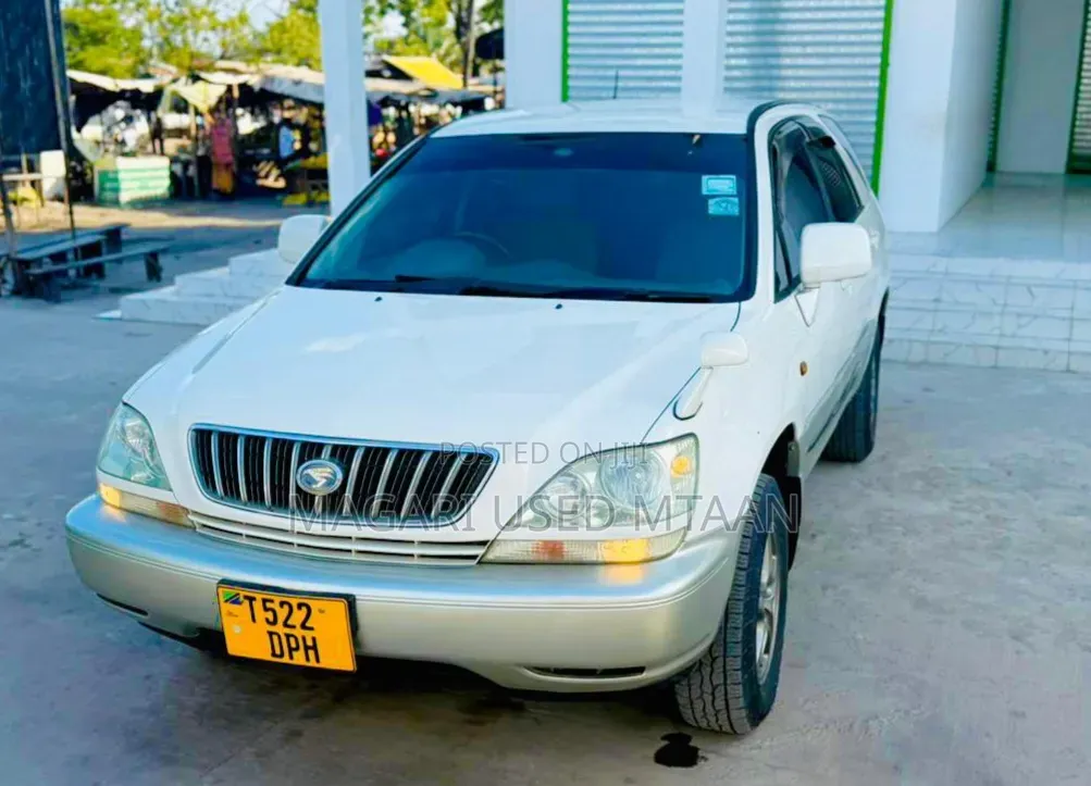 Toyota Harrier 2002 Pearl