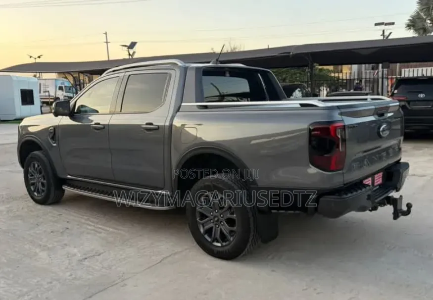 Ford Ranger Wildtrak 2023 Burgundy