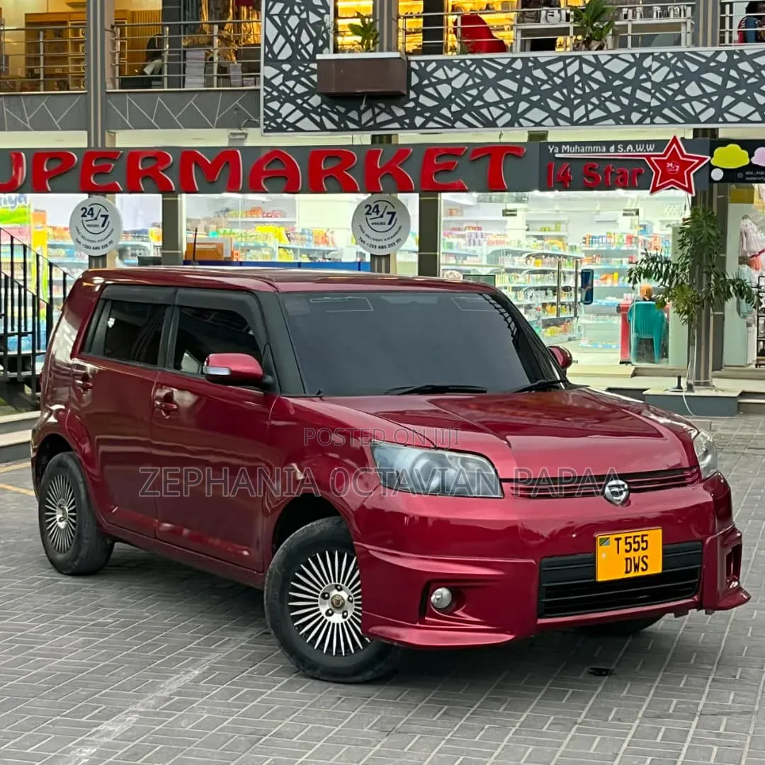 Toyota Corolla Rumion 2009 Red