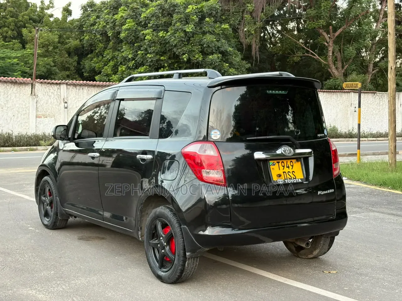 Toyota Ractis 2005 Black