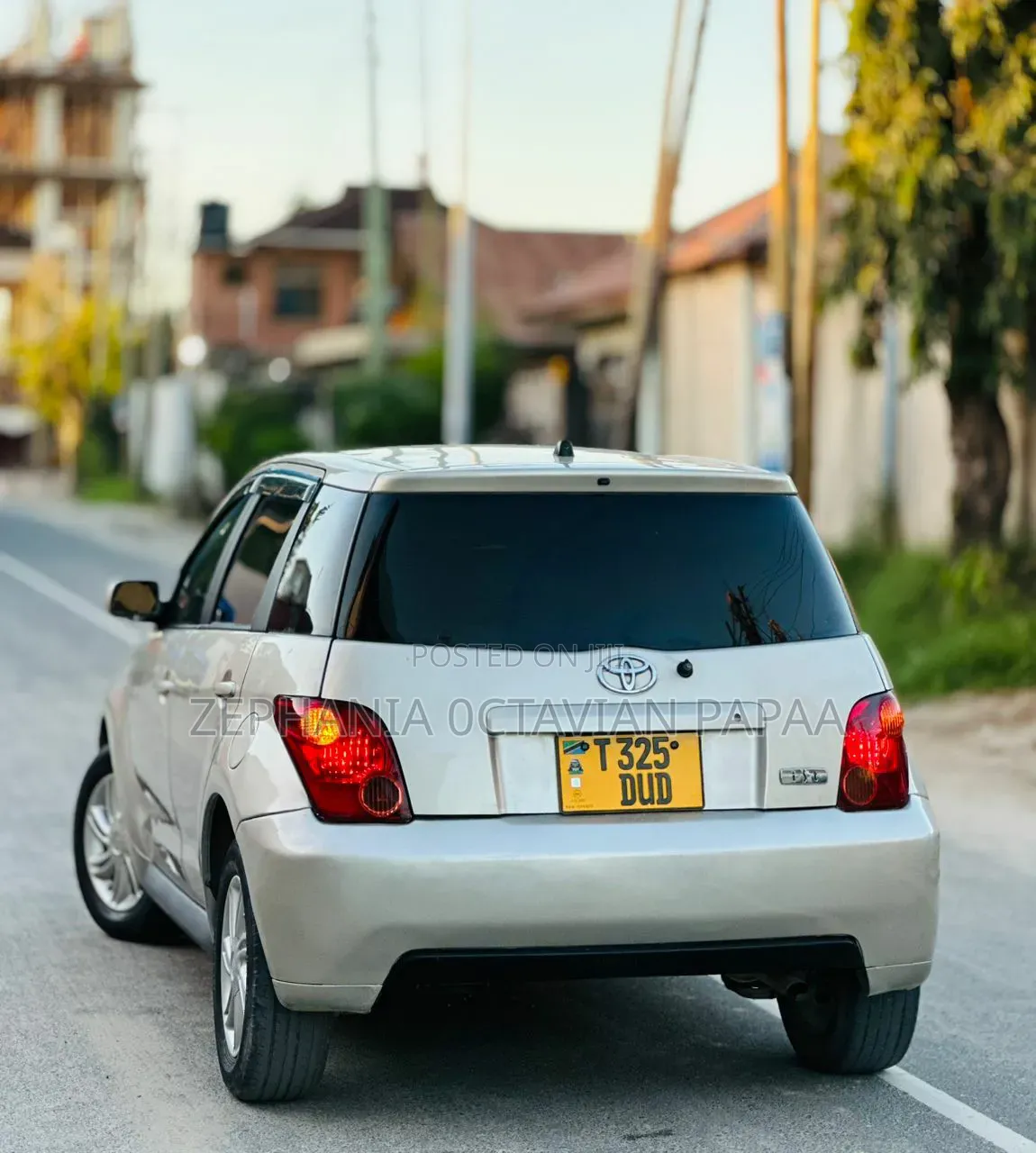 Toyota IST 2004 Gold