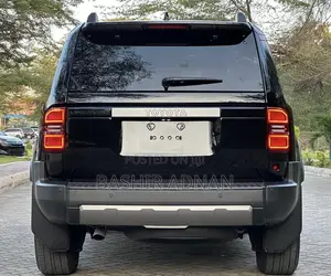 Toyota Land Cruiser LC250 2024 Black