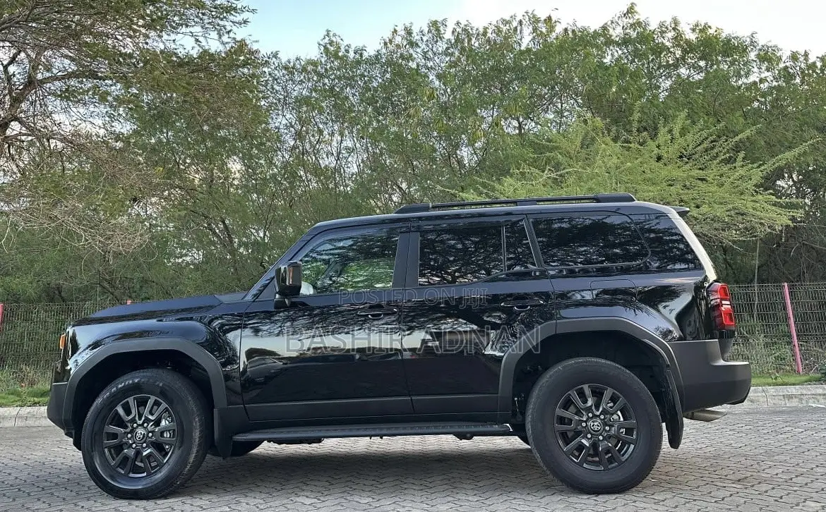 Toyota Land Cruiser LC250 2024 Black