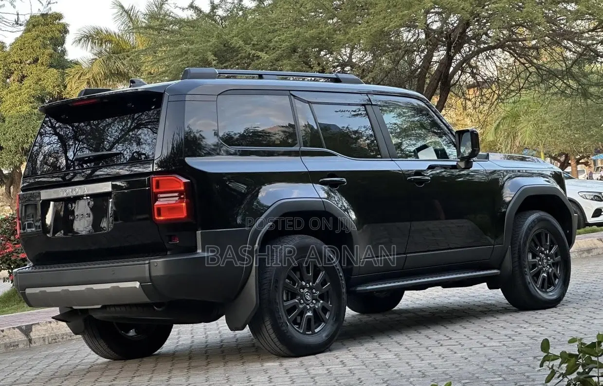 Toyota Land Cruiser LC250 2024 Black