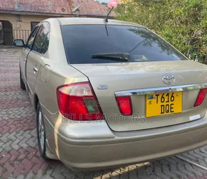 Toyota Premio 2004 Gold