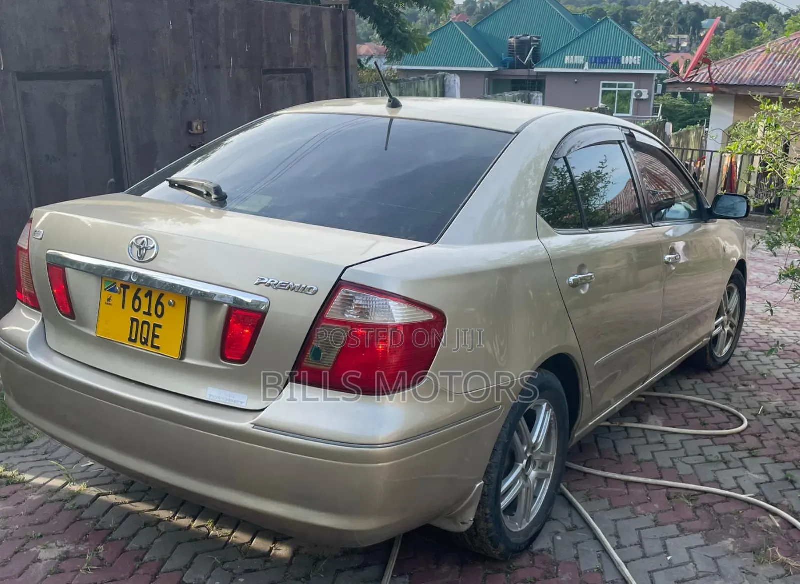 Toyota Premio 2004 Gold