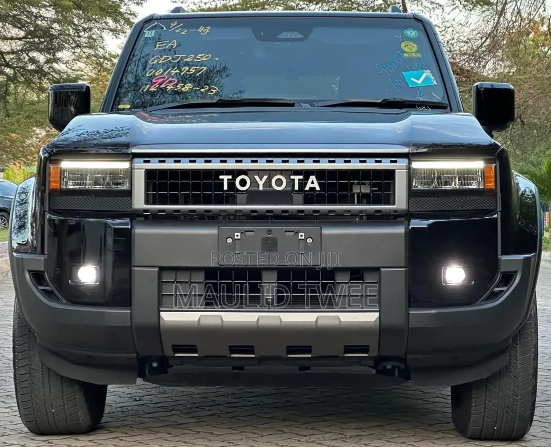 Toyota Land Cruiser Prado 2024 Black