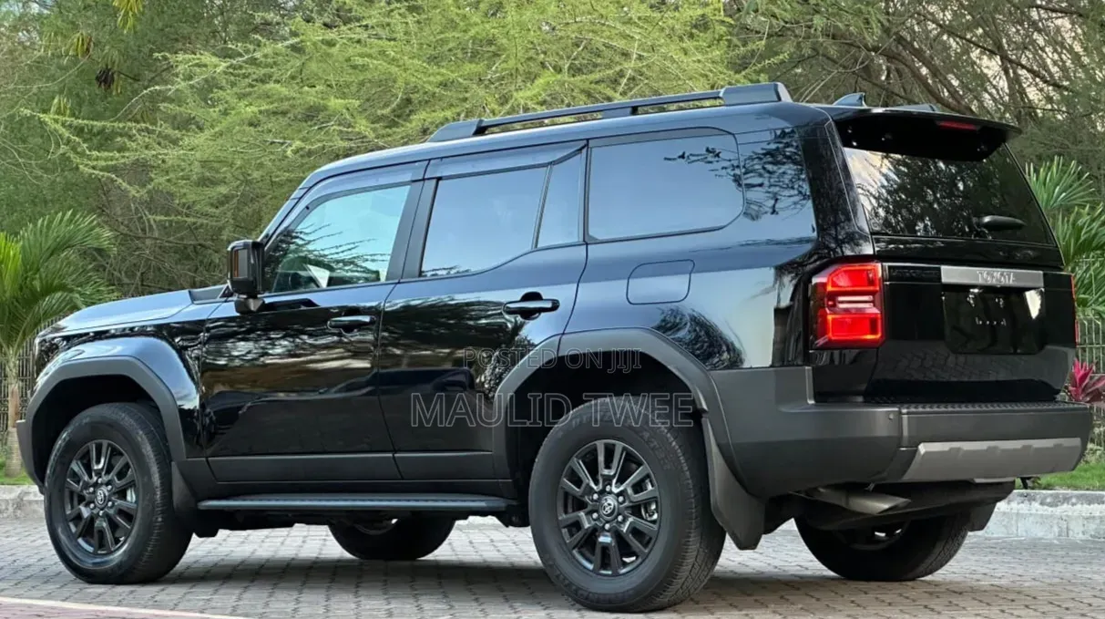 Toyota Land Cruiser Prado 2024 Black