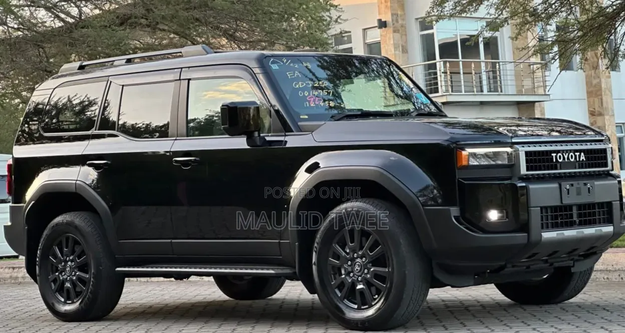 Toyota Land Cruiser Prado 2024 Black