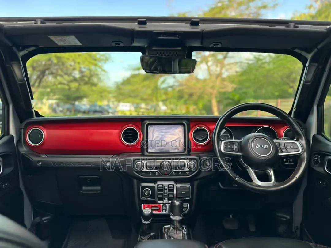 Jeep Wrangler 2024 Silver