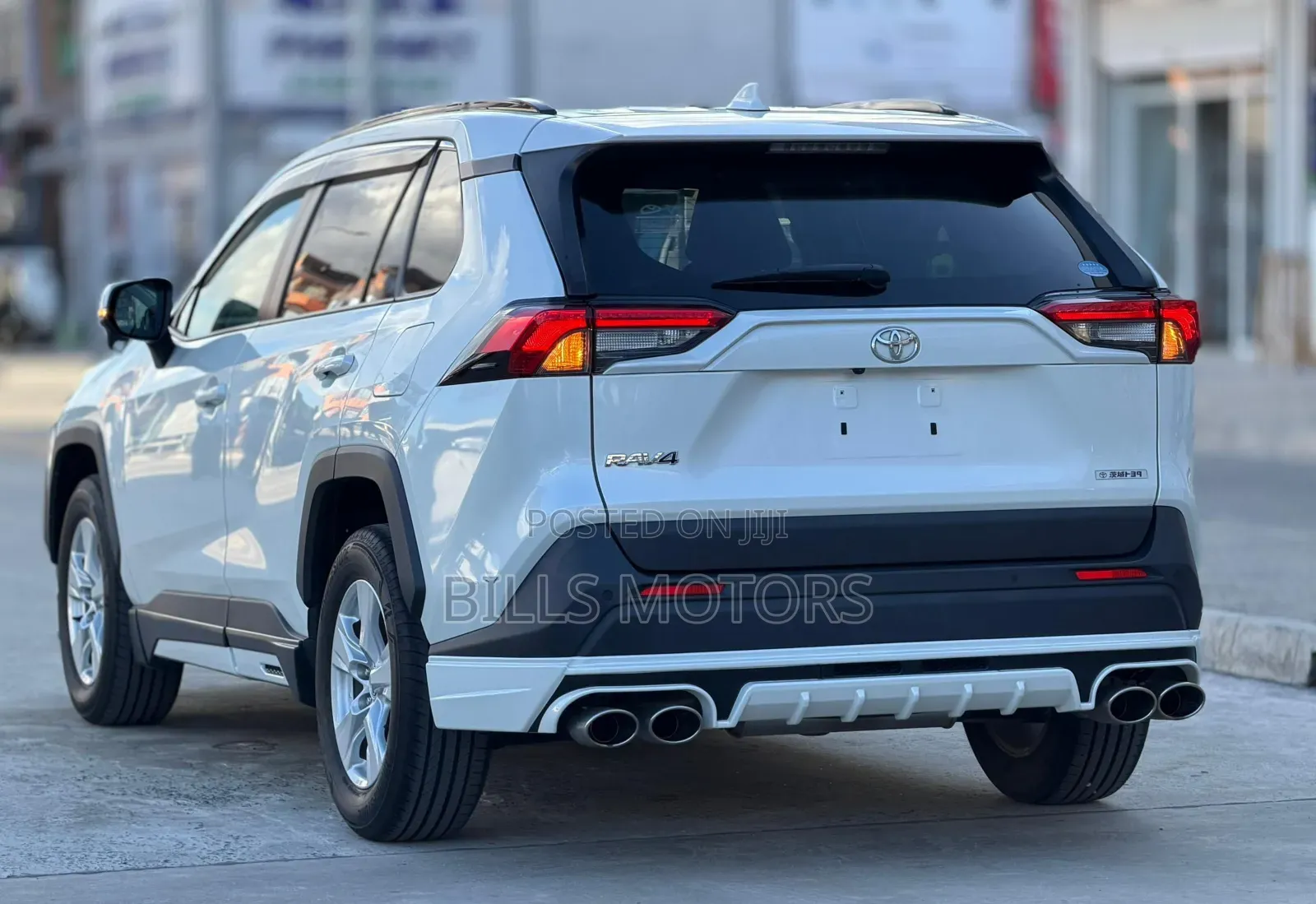 Toyota RAV4 2024 White