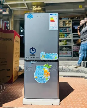 Blackark Combi Fridge With Capacity:-158 Litres and Bottom Freezer
