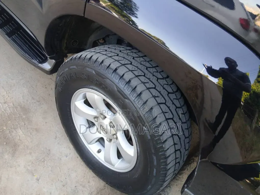 Toyota Land Cruiser Prado 2006 Black