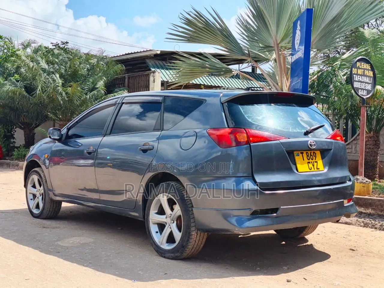 Toyota Caldina 2005 Gray