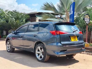 Toyota Caldina 2005 Gray