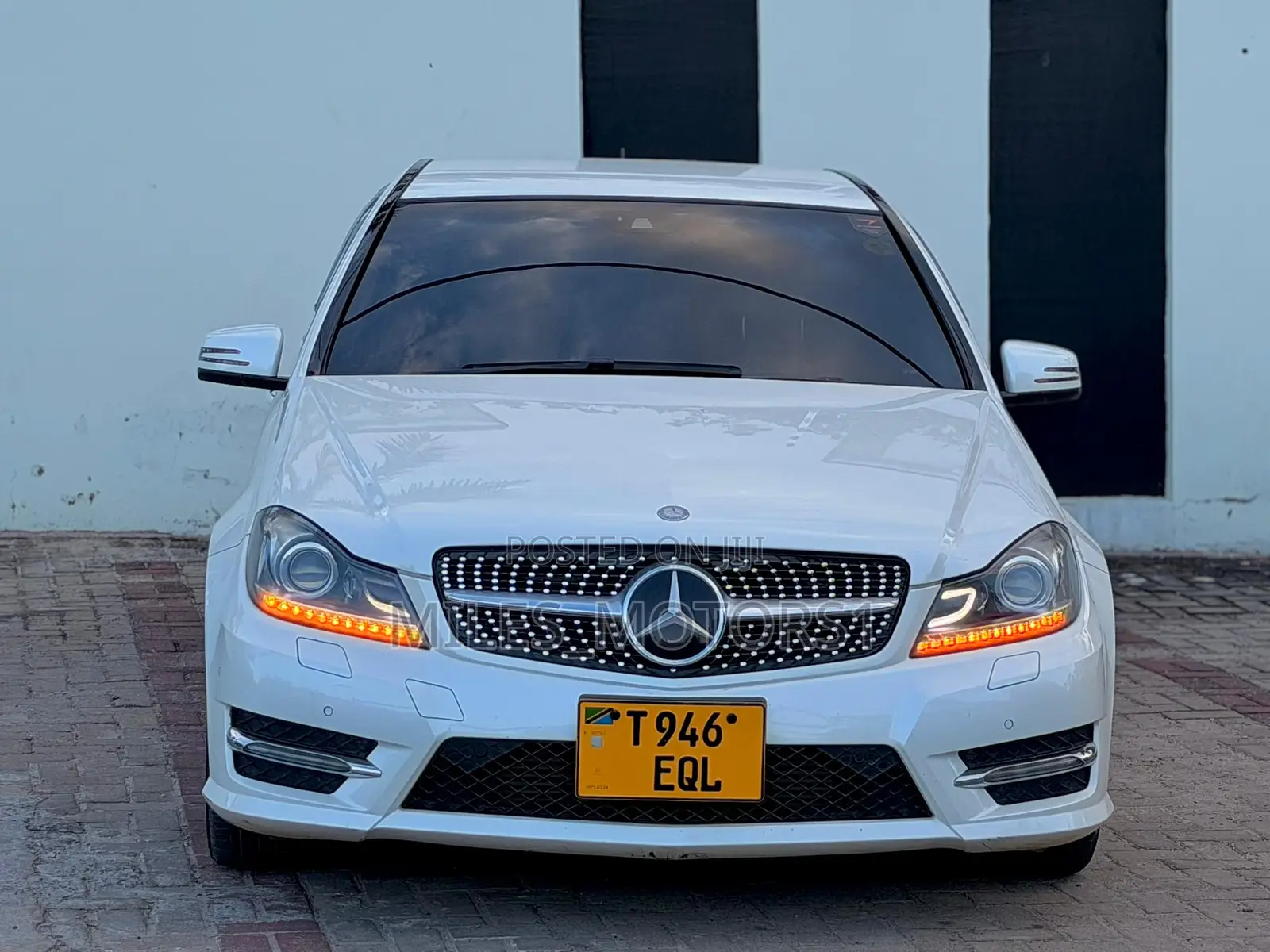 Mercedes-Benz C180 2013 White