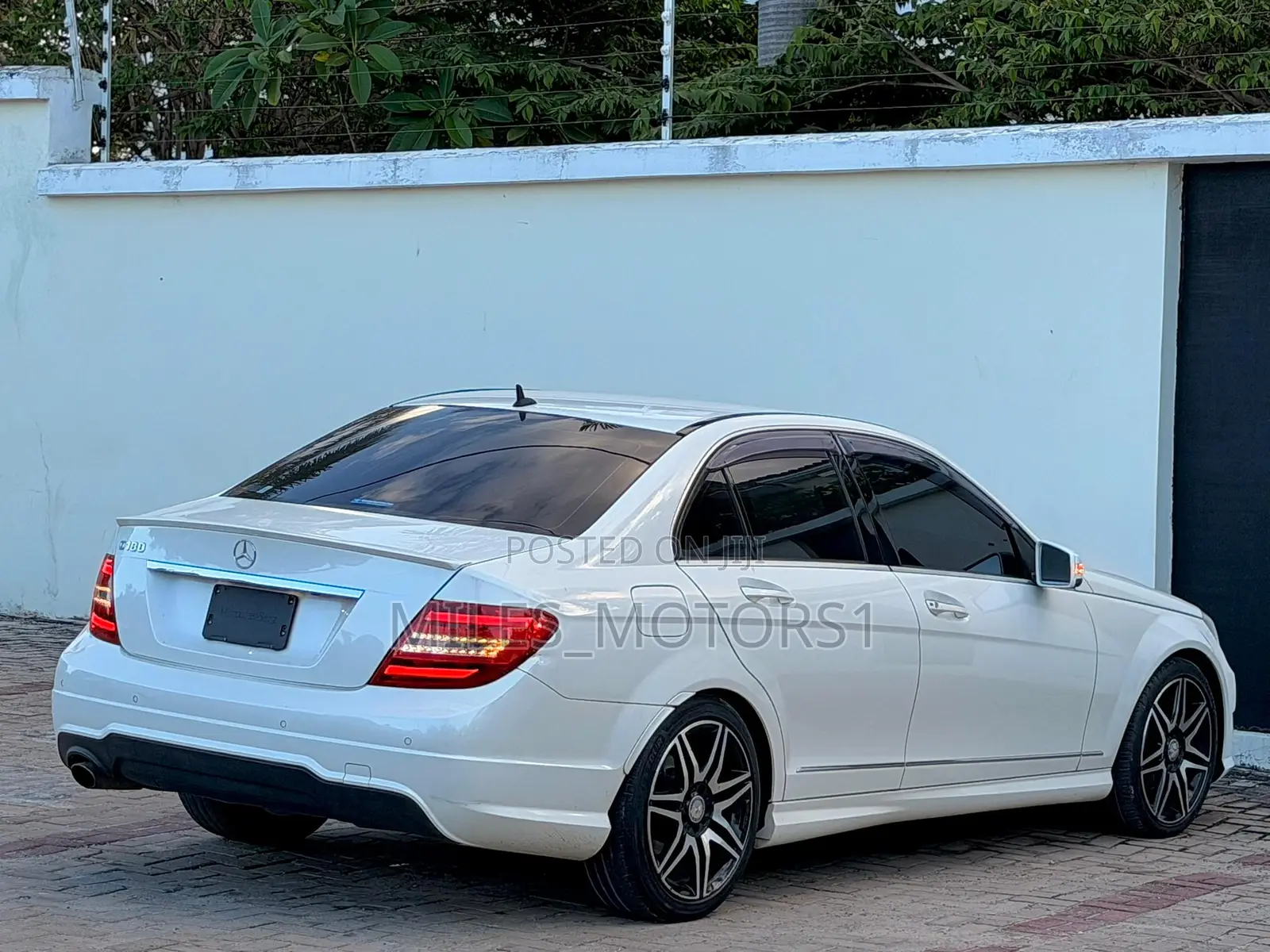 Mercedes-Benz C180 2013 White