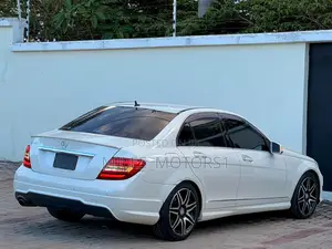 Mercedes-Benz C180 2013 White