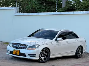 Mercedes-Benz C180 2013 White