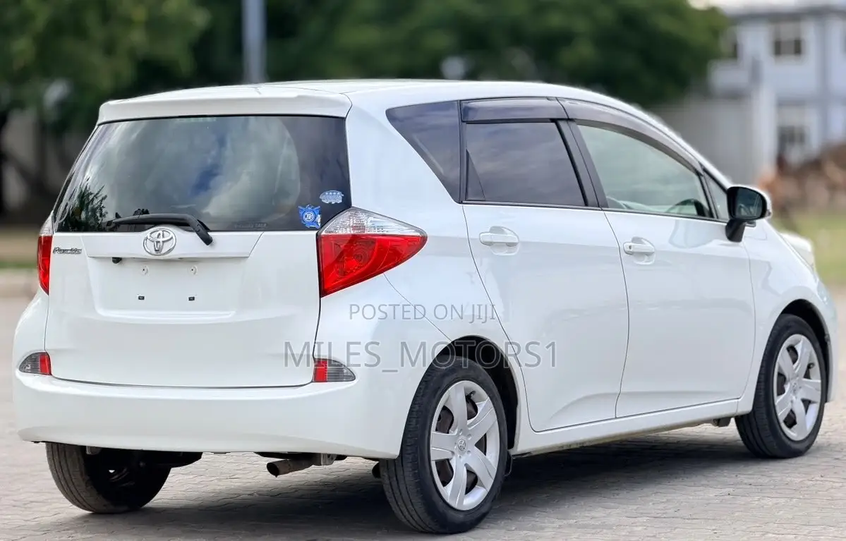 Toyota Ractis 2012 White