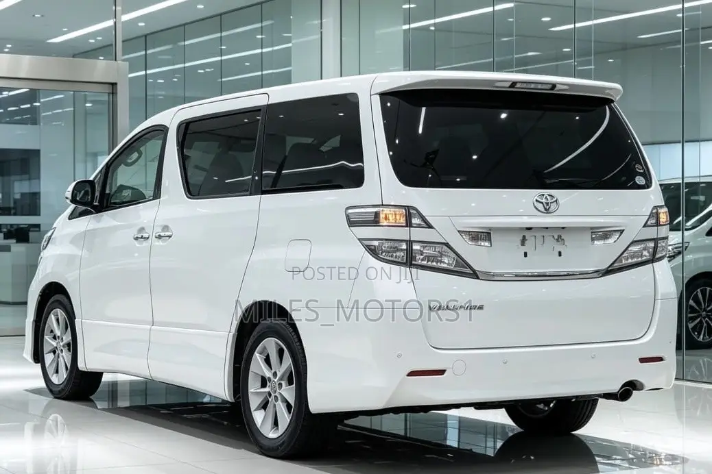 Toyota Vellfire 2009 White