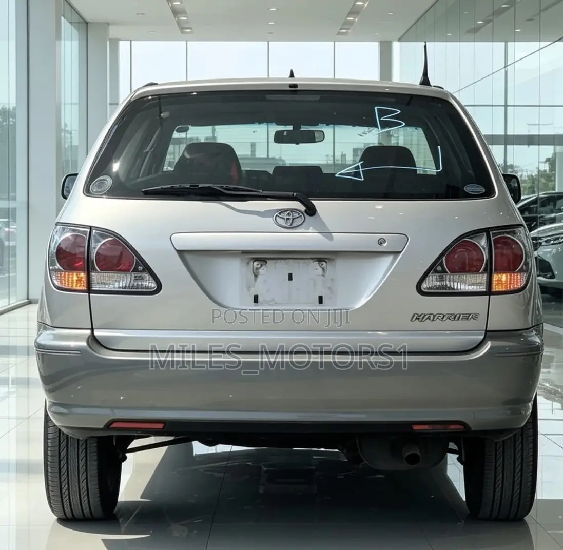 Toyota Harrier 2002 Gray