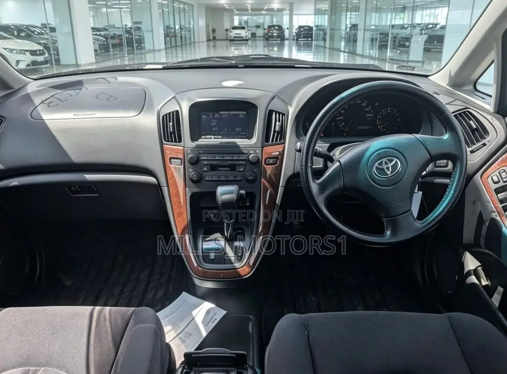 Toyota Harrier 2002 Gray