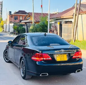 Toyota Crown 2009 Black