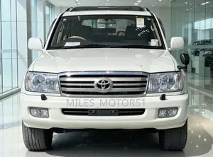 Toyota Land Cruiser 2007 White