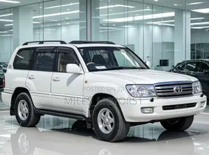 Toyota Land Cruiser 2007 White