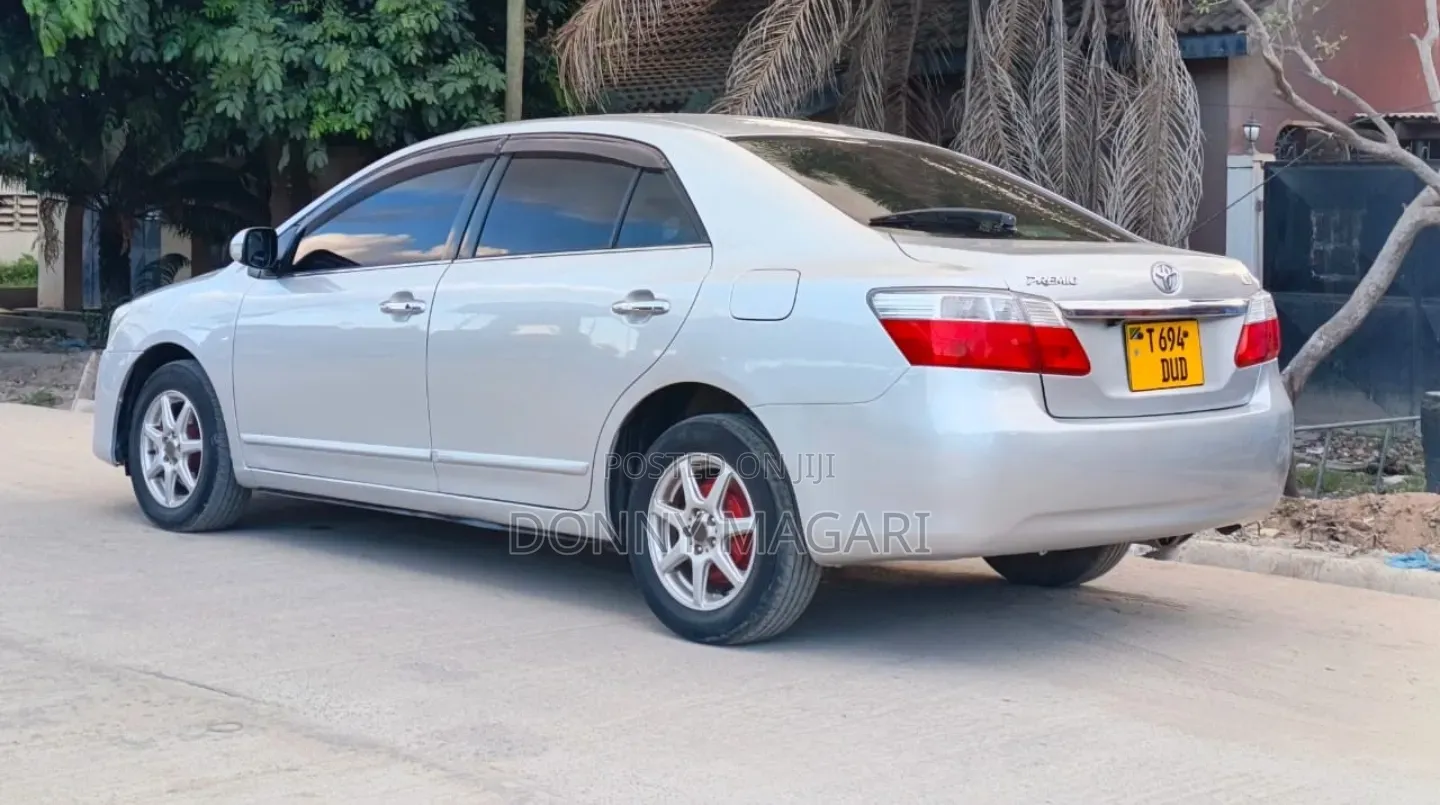 Toyota Premio 2009 Silver