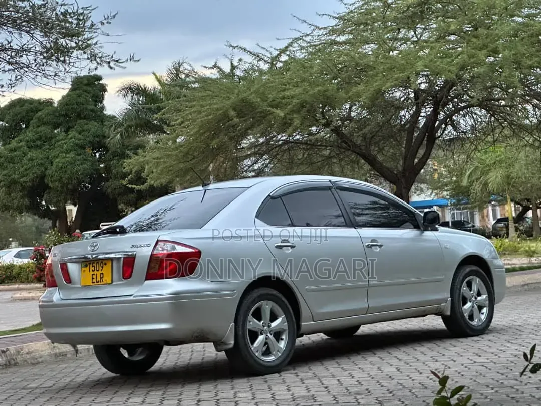 Toyota Premio 2004 Silver