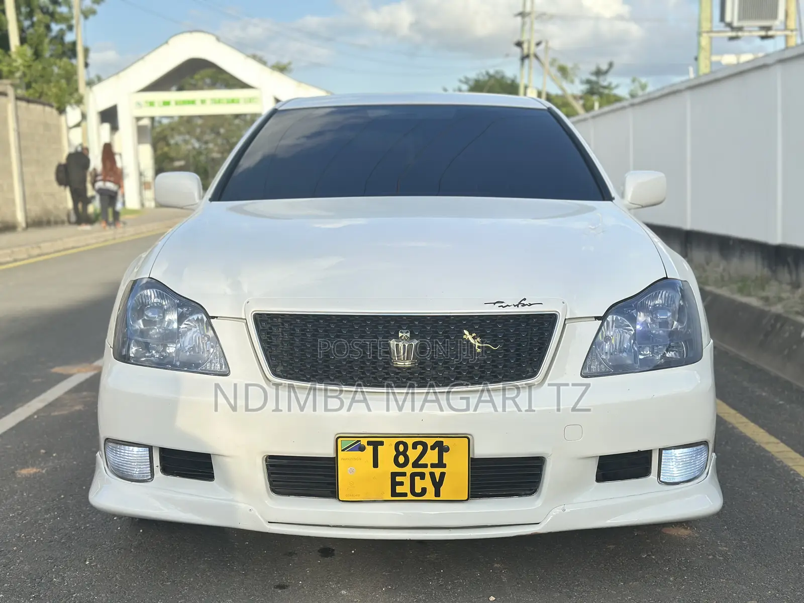 Toyota Crown Royale 2005 White
