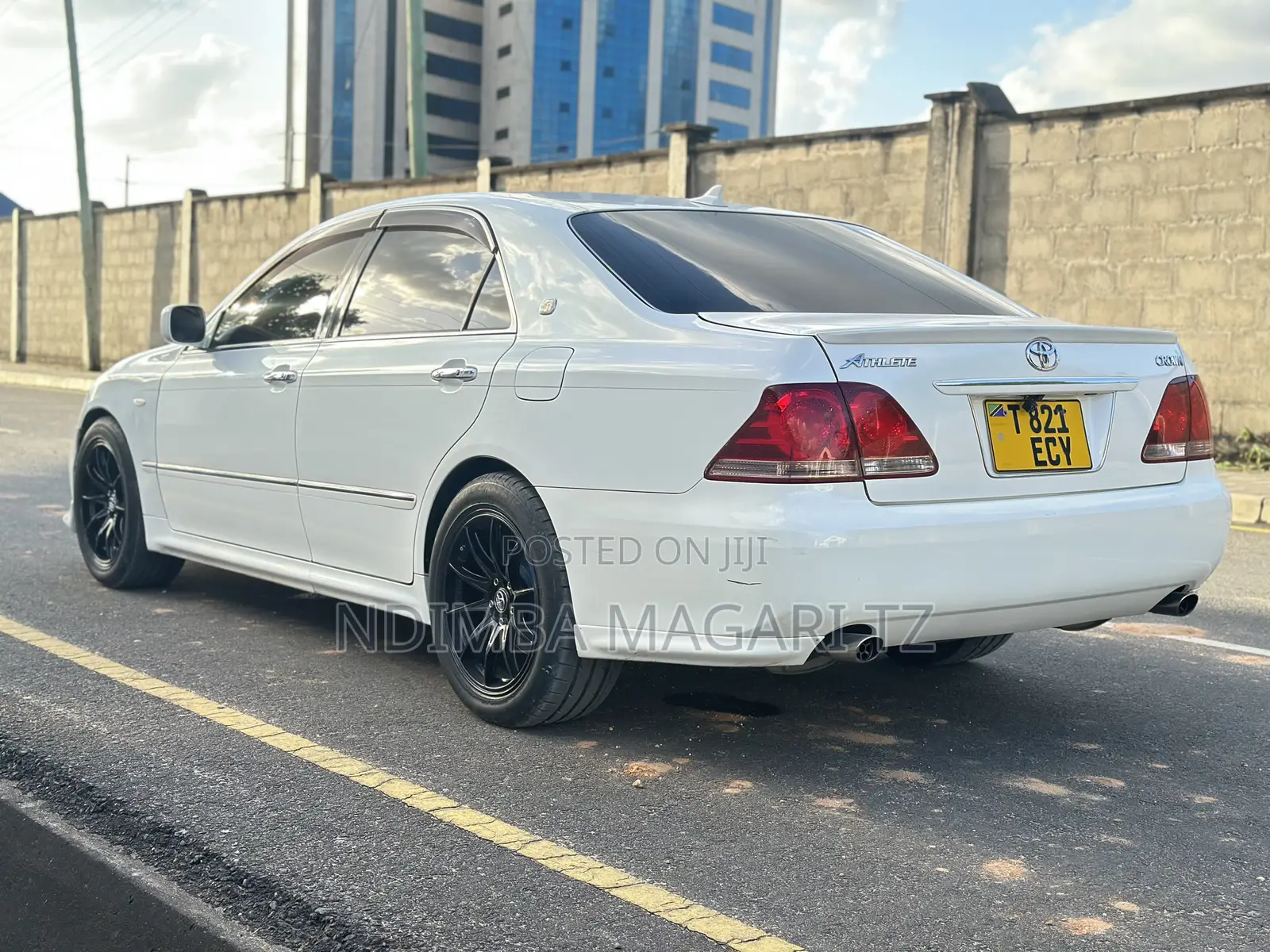 Toyota Crown Royale 2005 White