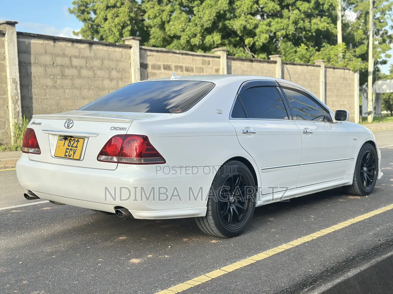 Toyota Crown Royale 2005 White