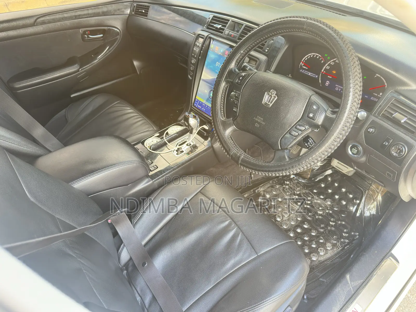 Toyota Crown Royale 2005 White