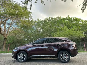 Toyota Harrier 2016 Maroon