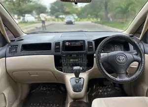 Toyota Corolla Spacio 2004 Silver