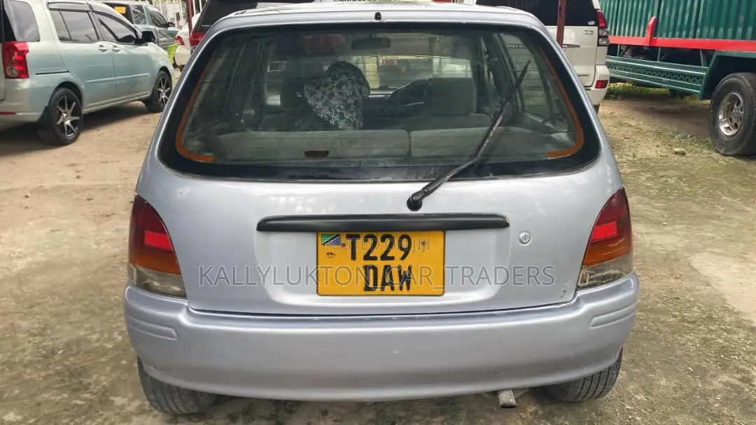 Toyota Starlet 2000 Silver