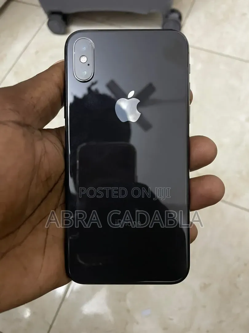Apple iPhone X 64 GB Gray